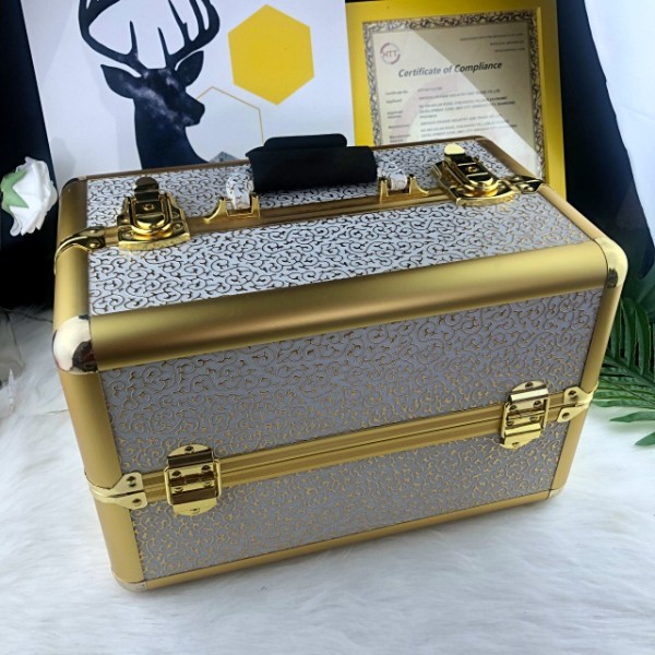 2019 new style local tyrants golden aluminum alloy make-up box&case for girls dresser in stock