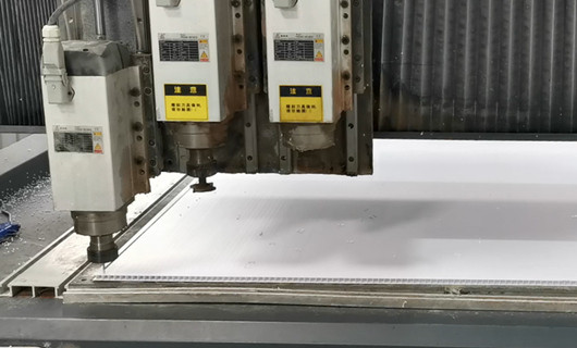 CNC cutting corflute sheet