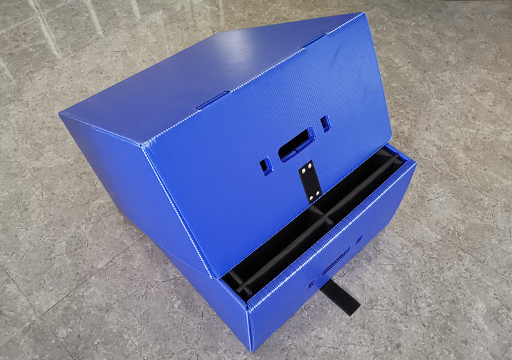 plastic reusable turnover box with lid and divider