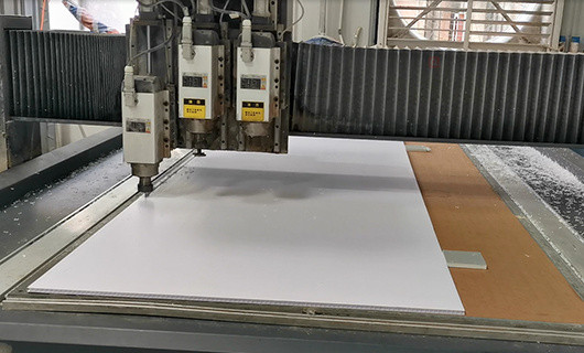 CNC cutting corflute sheet