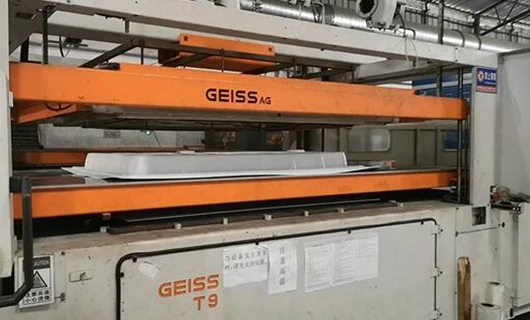Blister packaging for precision parts