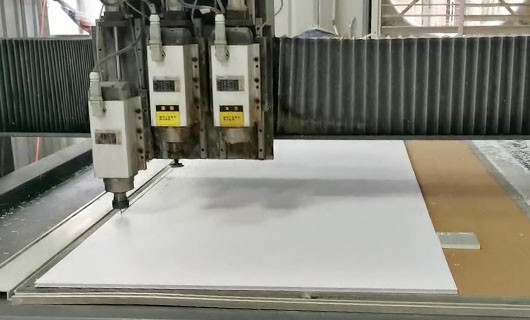 CNC cutting PP corflute sheet