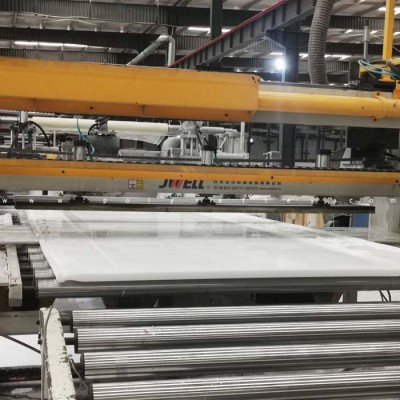 How Polyreflex Customizes HDPE Boards for Unique Industry Needs?