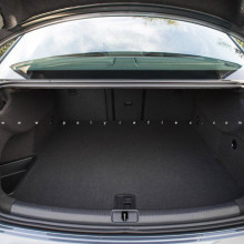 How PP Bubble Board is Used in Automotive Industry Applications