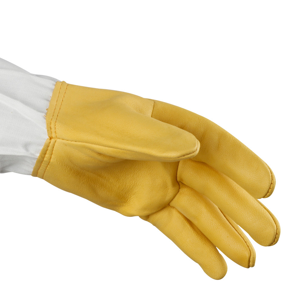 alt="Beekeeping gloves with Long Soft Cotton Cloth Sleeve for beekeeper"