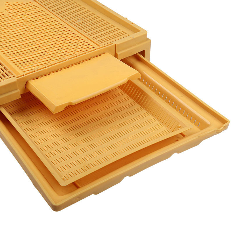 alt="Multifunction Beehive Screened Bottom Board plastic bottom board for bees"