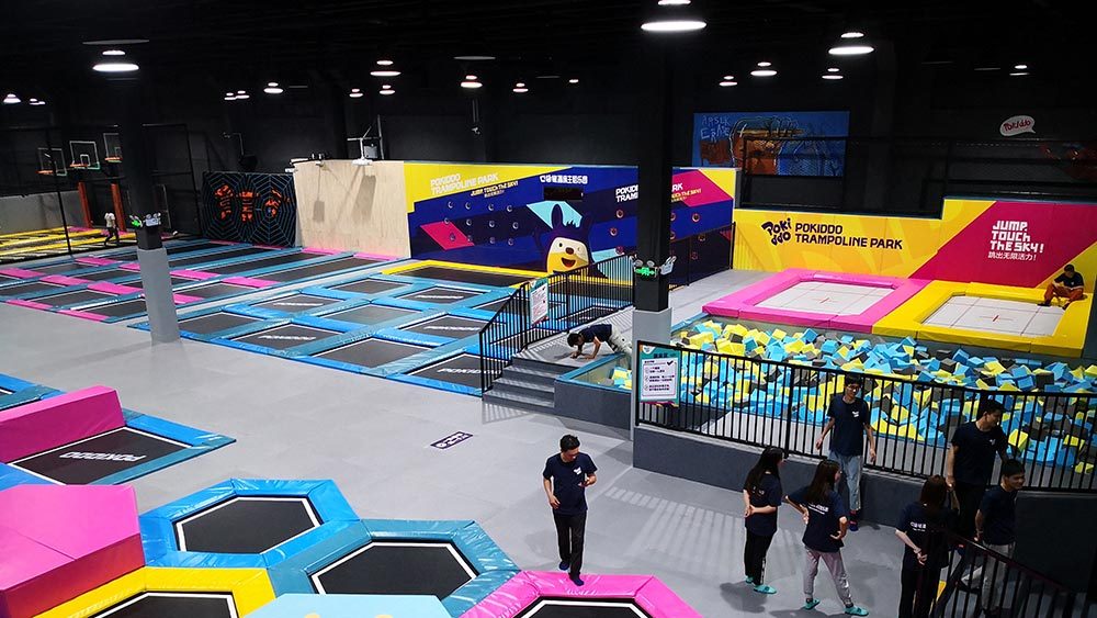 Velcro Wall in Pokiddo Trampoline Park in Hangzhou