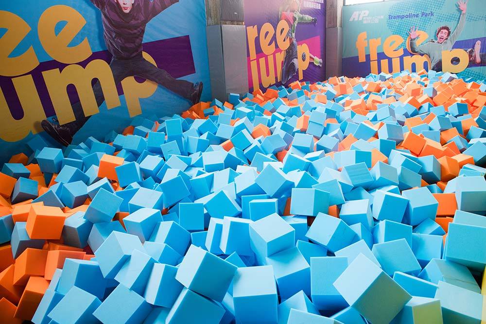 Trampoline Park Foam Pit Foam Cubes