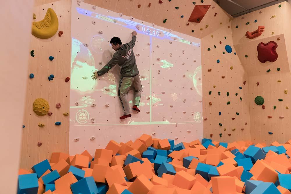 Wenzhou Pokiddo Trampoline Park Climbing Wall