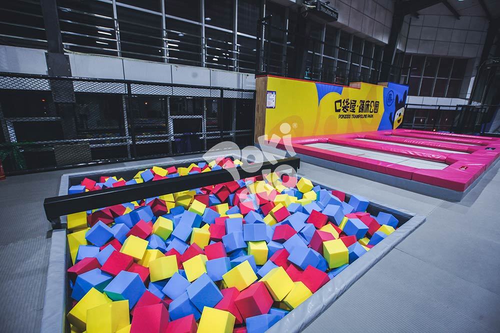 Daqing Pokiddo Trampoline Park battle beam