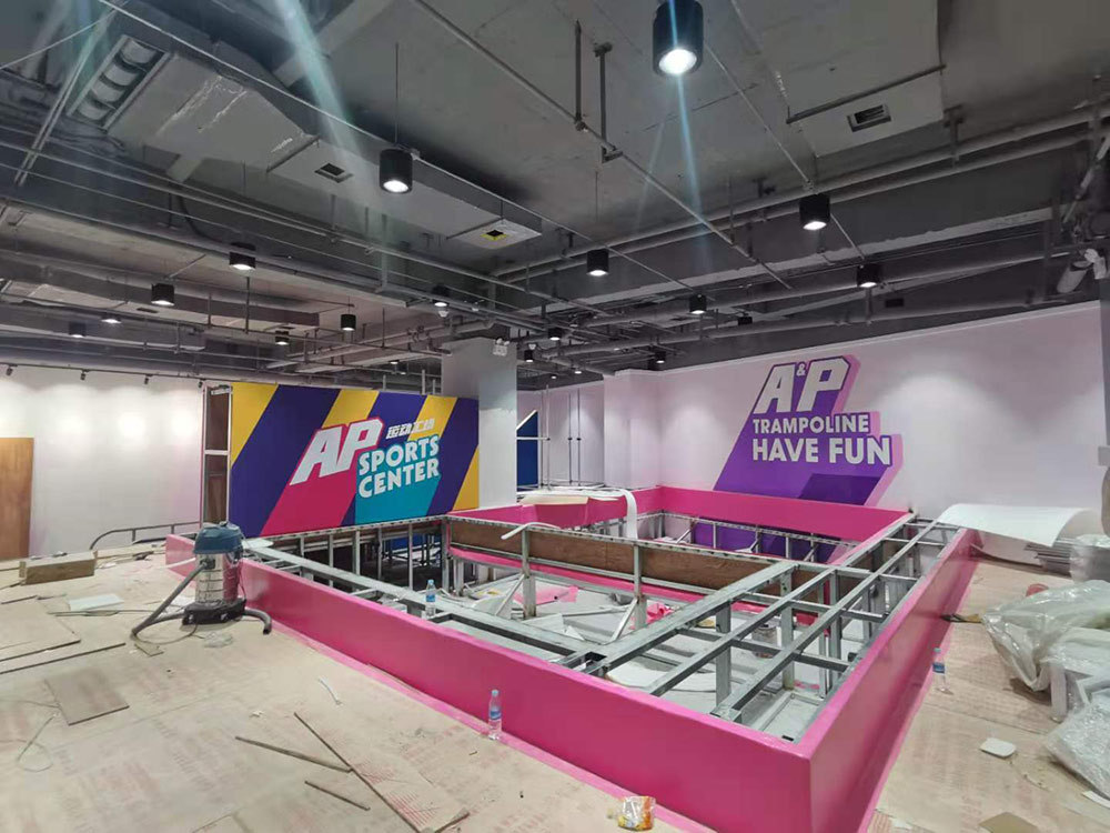 Trampoline Park Passage and Wall Installation