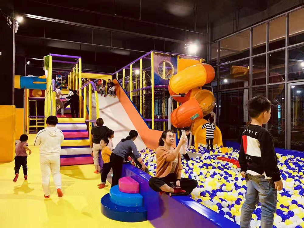 How can trampoline parks operate for sustainability?