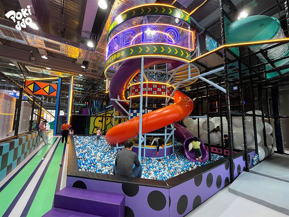 How do I choose Indoor playground equipment?