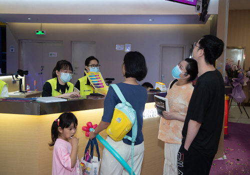 Providing Excellent Customer Service at Your Indoor Trampoline Park