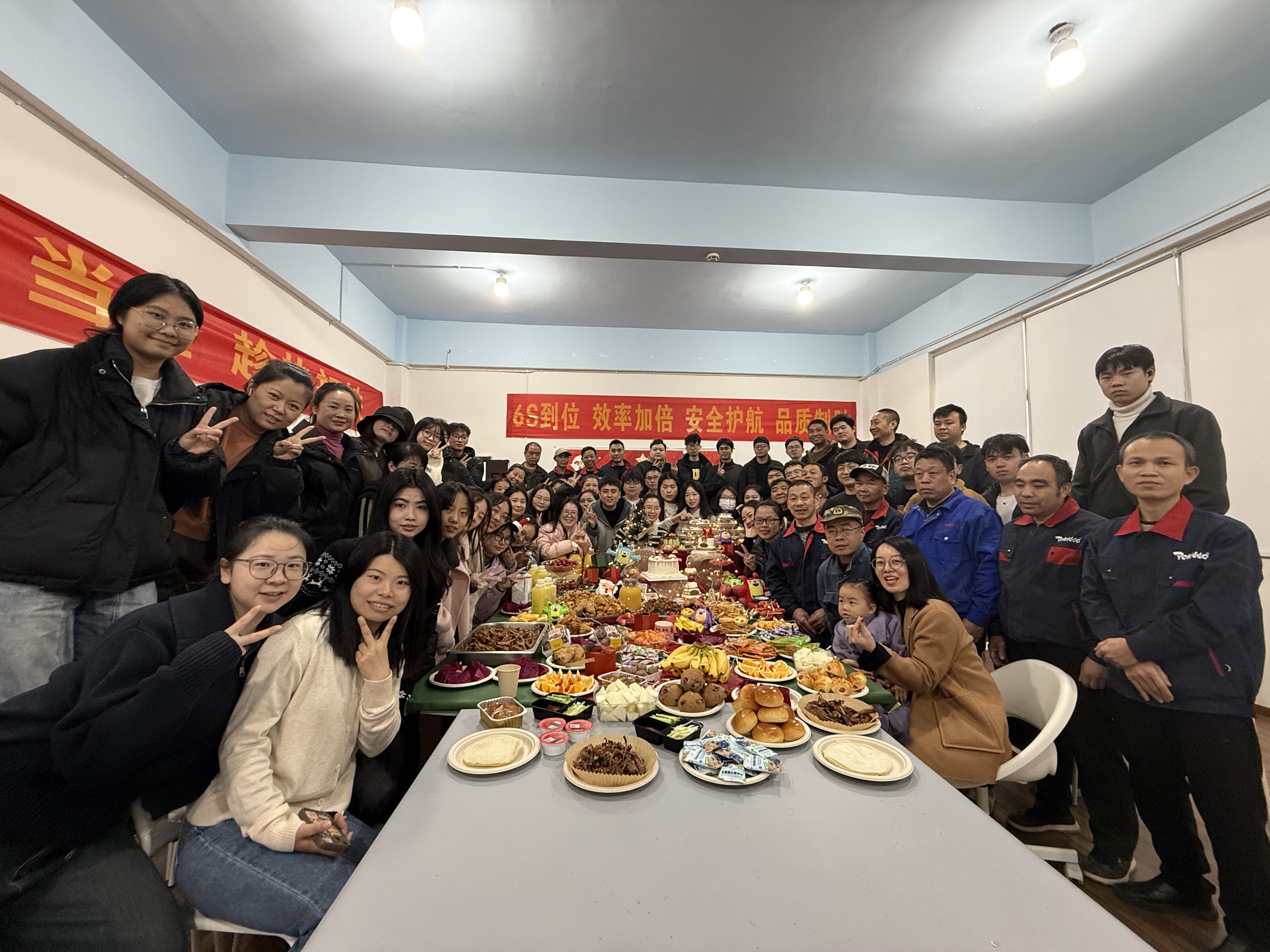 Merry Christmas and Happy New Year from POKIDDO