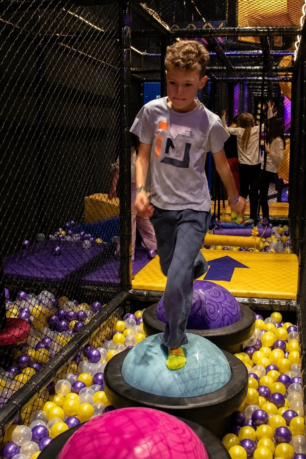 trampoline park cost 