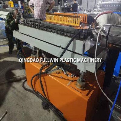 HDPE plastic corrugated pipe with wire making machine