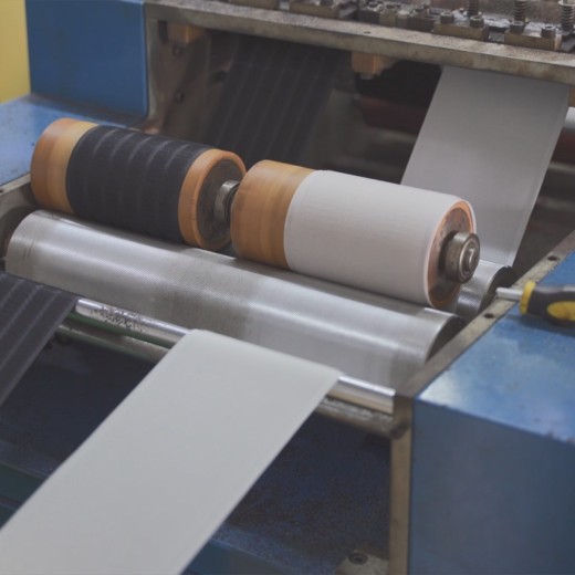 How to Correctly Treat the Competition between Hook and Loop