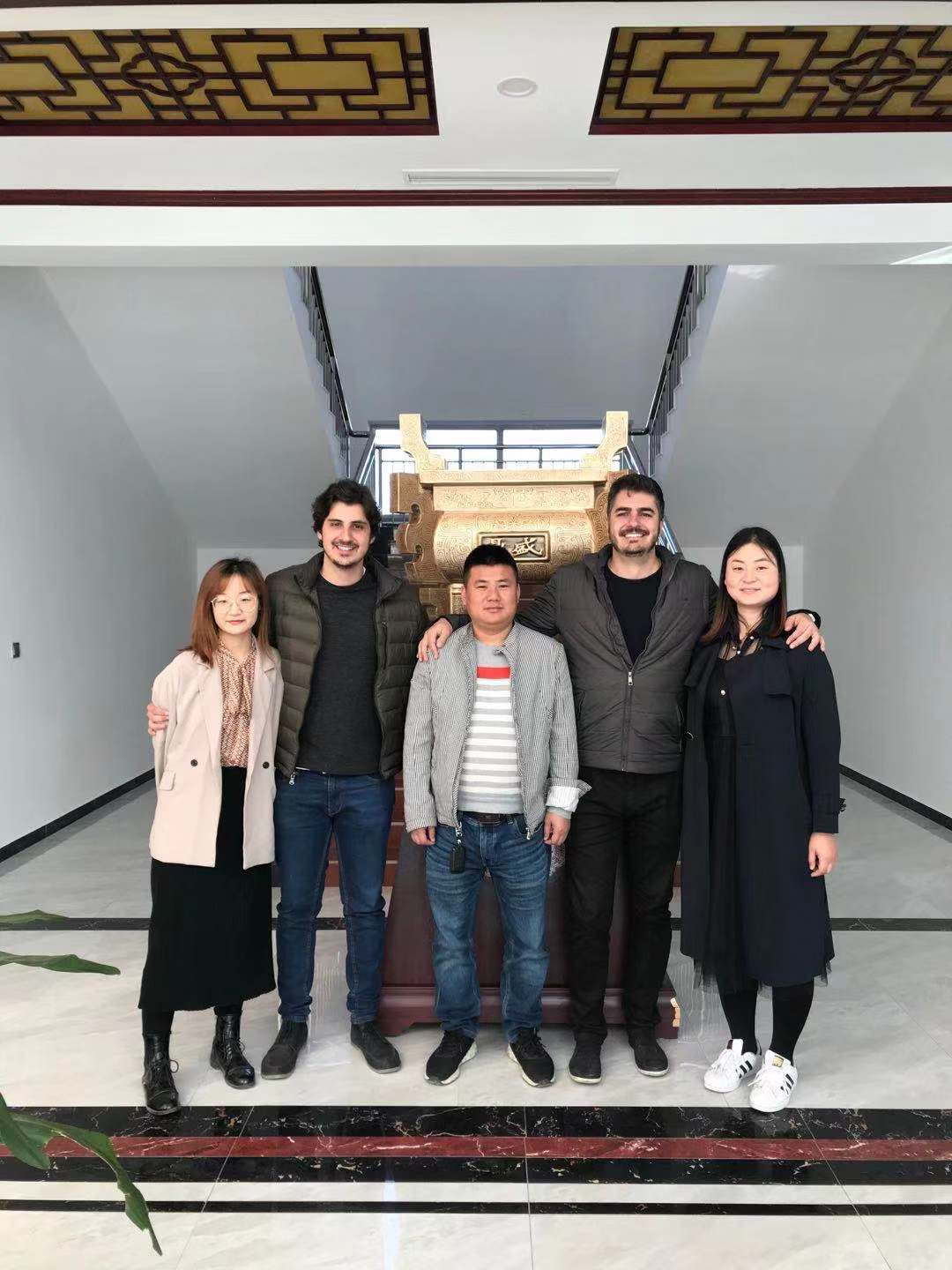 Brazilian customer visits factory-rubber sheet