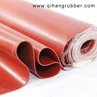 Glattes rotes Gummibodenblech , zum Schutz des Bodens
