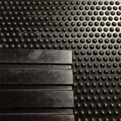 Anti Fatigue Cow Matting Gummikissen für Pferdestall / Deckpferd mit Kuh