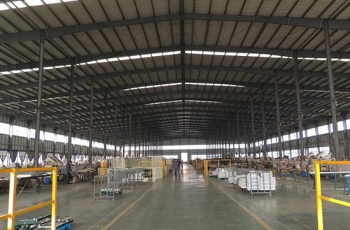 China cheap long span Prefabricated Steel Structure design Industrial Warehouse Buildings In Ghana