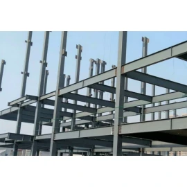 What are the key components of a multi-storey steel structure building? 