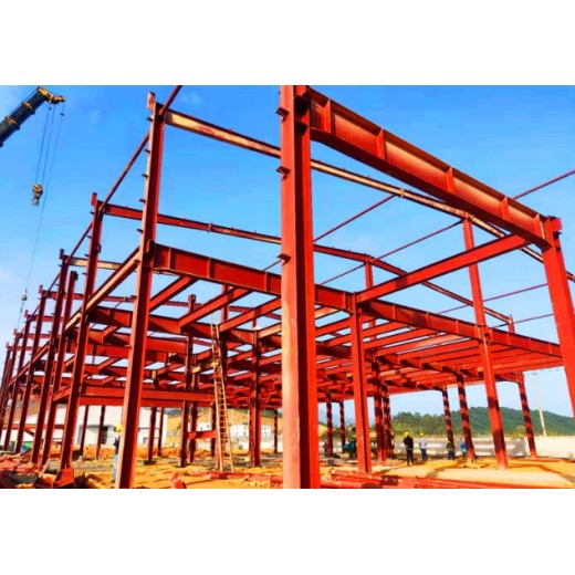 What are the advantages of using steel for multi-storey buildings