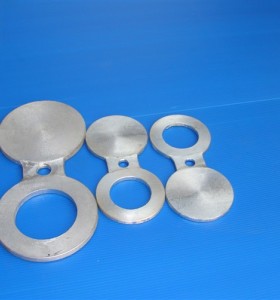 ASTM A105 Spectacle flanges