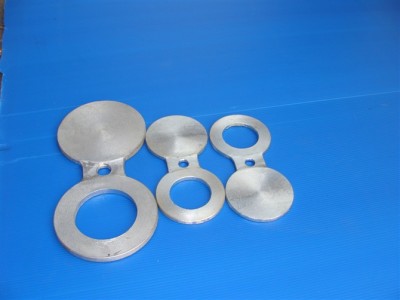 ASTM A105 Spectacle flanges