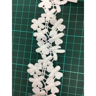 2019 new fashion flower design lace,high quality chemical lace for decoration