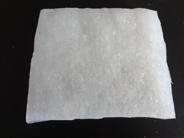 Wide Molecular Weight Distribution Fluoroelastomers
