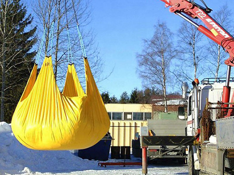 Snow Lifting Tarpaulin