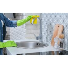 The Methods of Cleaning Kitchen Faucets and Related Precautions