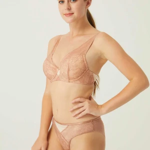 Soft Mesh Lace Bra Set