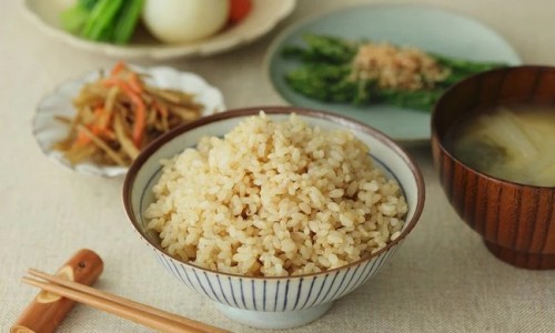 How to Cook Brown Rice Easily?