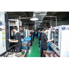 Ruijia Vacuum Equipment Co., Ltd. has added 3 imported 5-axis CNC machining centers