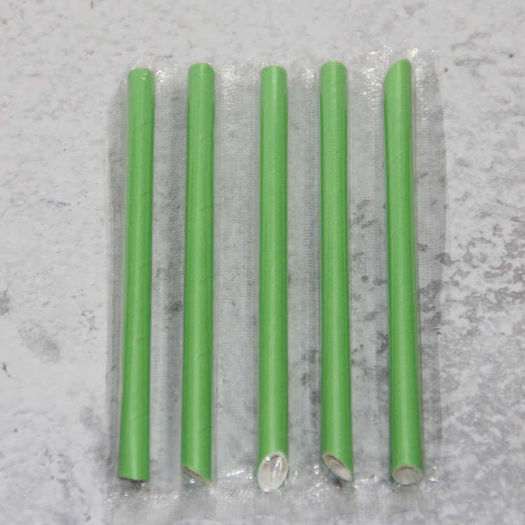 green paper straws on cake pops