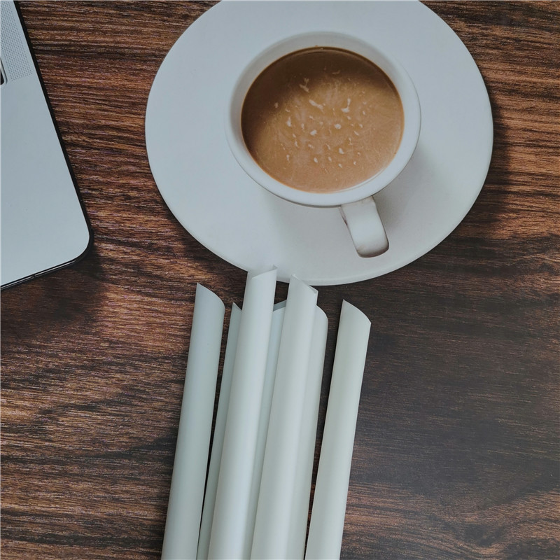 The difference between pla straws and plastic straws