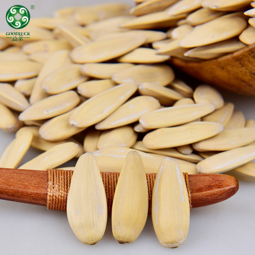 Roasted And Salted White Harvesting Sunflower Seeds In Shell