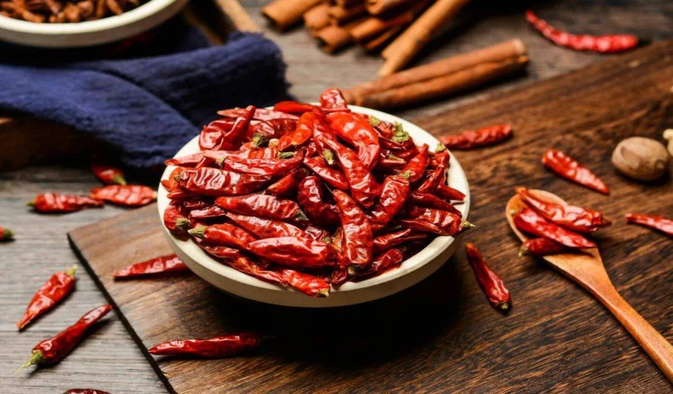 10 فوائد صحية مدهشة من تناول فوائد Chili.Chili ، تشيلي بالجملة ، مورد الصين الفلفل الحار