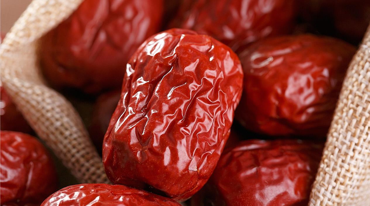 Red Dates: 6 Health Benefits,Red Dates china wholeasale