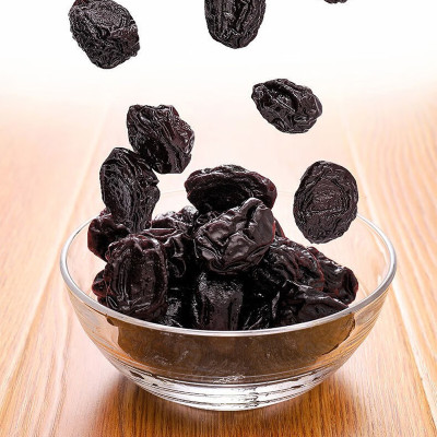China Manufacture Wholesale Premium Quality Black Dried Prunes For Snaking