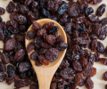 Pourquoi les raisins secs sont la collation parfaite pour perdre du poids : découvrez la vérité surprenante !