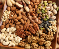 Nuts Wholesale Trends: Hot and Cold in 2025