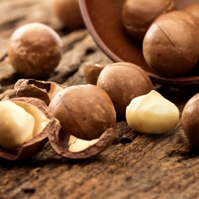 Why Consumers Choose Macadamia Nuts over Other Snacks