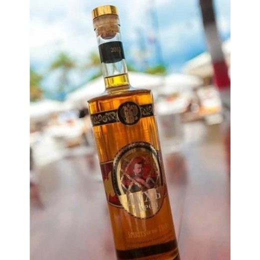 El objetivo de Daspacking: convertir la botella en piezas hermosas.