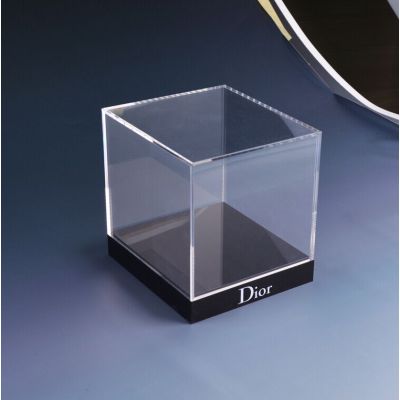 Amazing acrylic display box