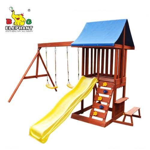 Ensemble de jeu de jardin en bois avec toboggan en plastique