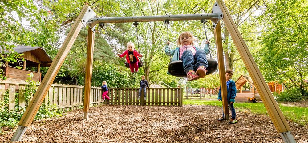 different types of swing frames and swing sets